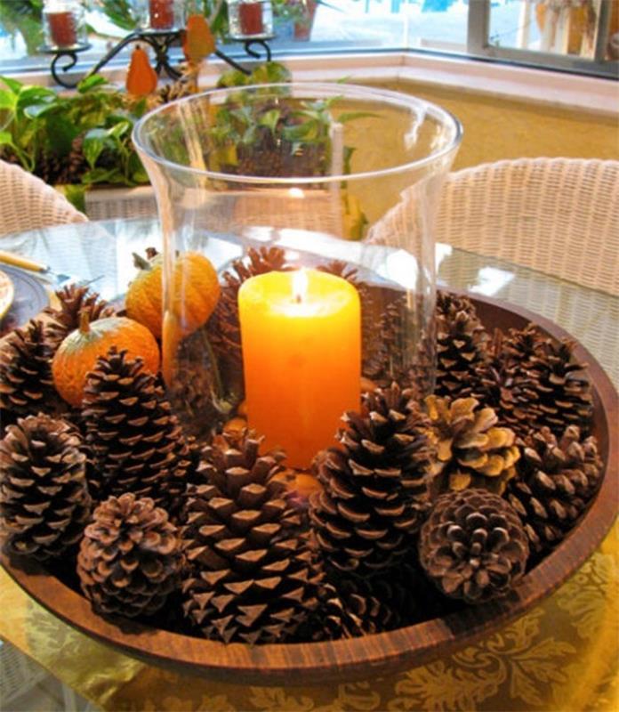 décoration d'automne décoration d'hiver bricoler avec des pommes de pin cheminée décoration de noël confortable