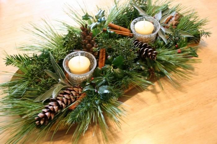 décoration d'automne décoration d'hiver bricoler avec des pommes de pin cheminée décoration de noël avec des matériaux naturels