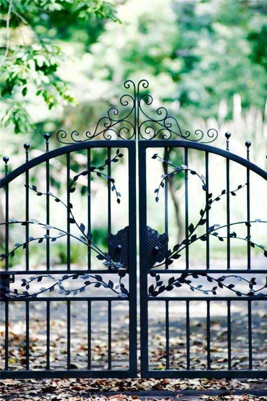 wspaniała brama ogrodowa metalowe czarne winorośle z kutego żelaza