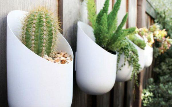 pots de fleurs suspendus plantes d'intérieur idée de jardin décoration de clôture