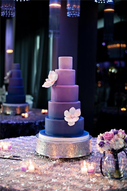 idées de fête de mariage gâteau de mariage décorations de table de fête violettes
