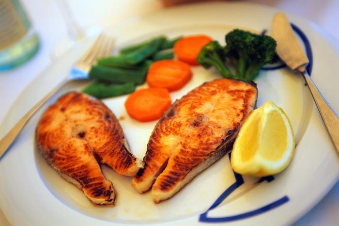 hypertension artérielle poisson frais légumes citron