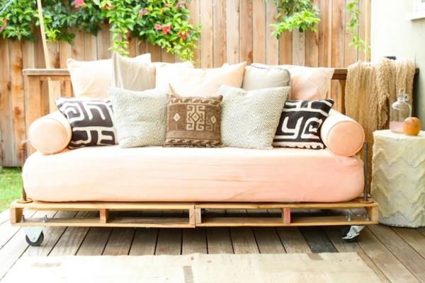 Ławka ogrodowa DIY DIY ogrodowe palety euro