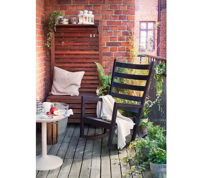 IKEA fotel fotel bujany meble balkonowe czarno-brązowe drewno plastikowe listwy värmdö