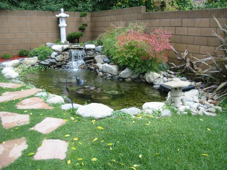 Photos d'étang de jardin inspirantes idées de jardin pierres de clôture de jardin