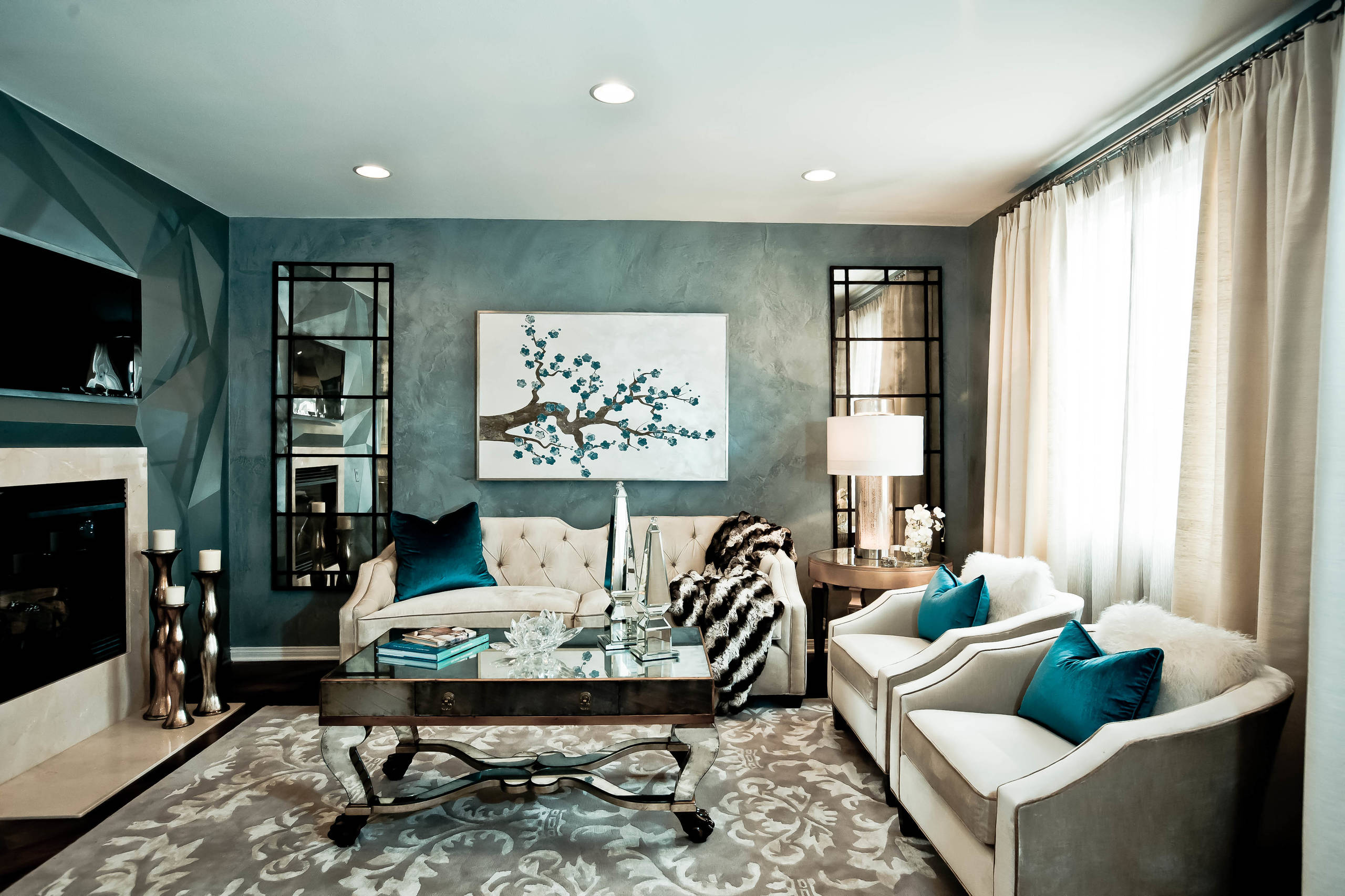 Luxusní dekorace na zeď v moderním obývacím pokoji
