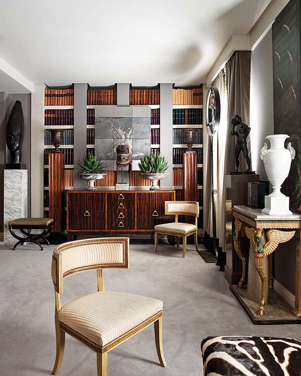 Wenn Sie ein Zimmer im neoklassizistischen Stil dekorieren, sollten Sie sich darauf einstellen, dass es eine runde Summe kostet