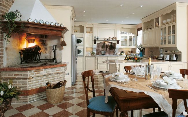 Уютна кухня в италиански стил