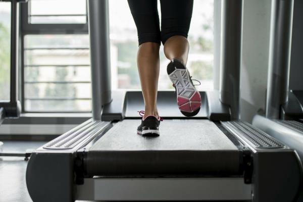 consommation de calories lors du jogging en fitness sur tapis roulant