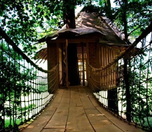 domki dla dzieci magiczny domek na drzewie z mostem linowym