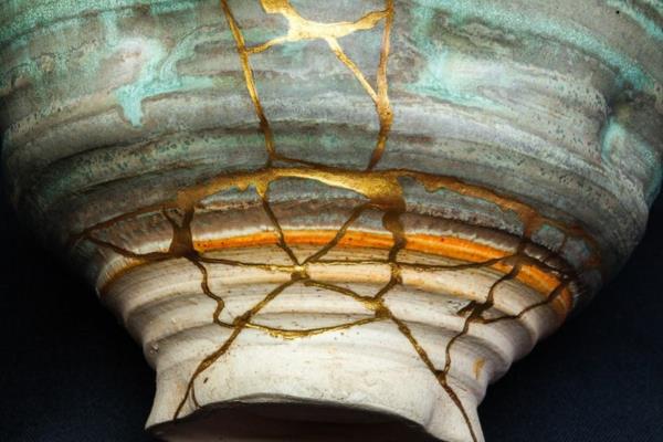 collage céramique technique japonaise kintsugi