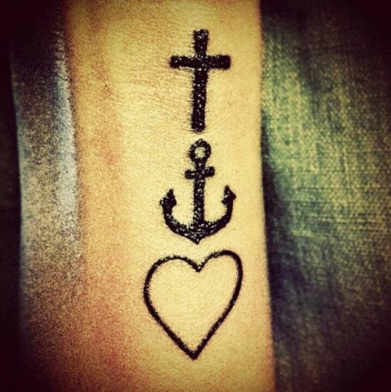 croyance classique amour espoir idées de tatouage