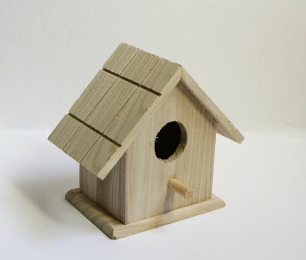 construire une petite maison d'oiseau