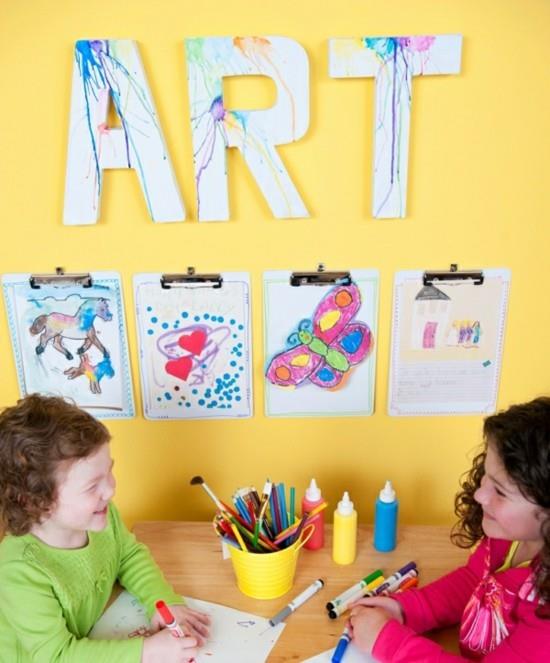 presse-papiers enfants activité préférée mur jaune