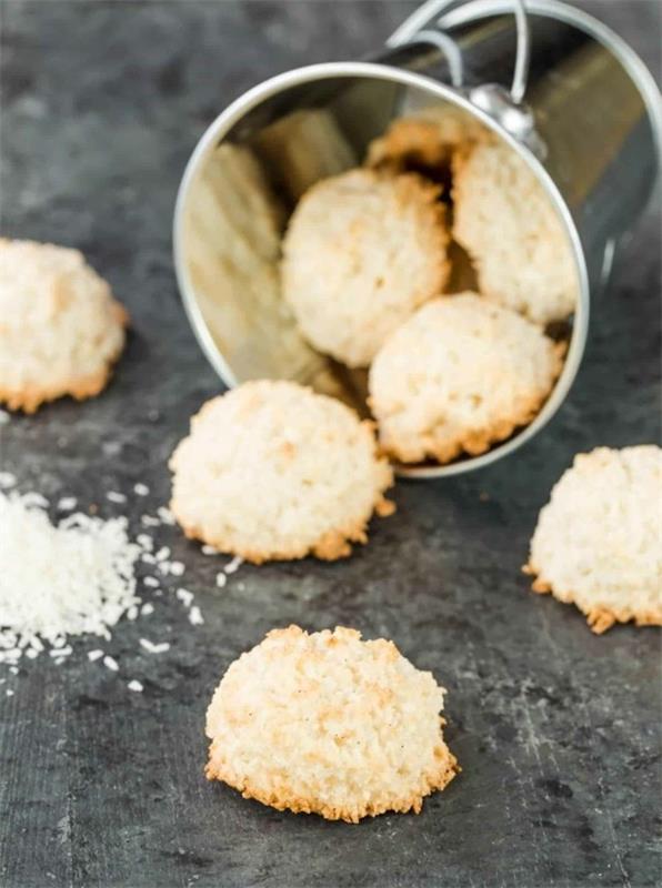 Przygotuj pyszne makaroniki kokosowe