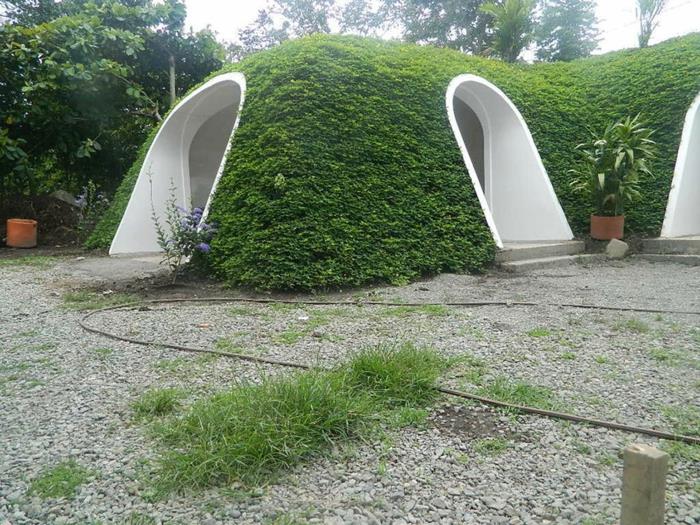 construction écologique maison en argile maison de hobbit innovante et respectueuse de l'environnement