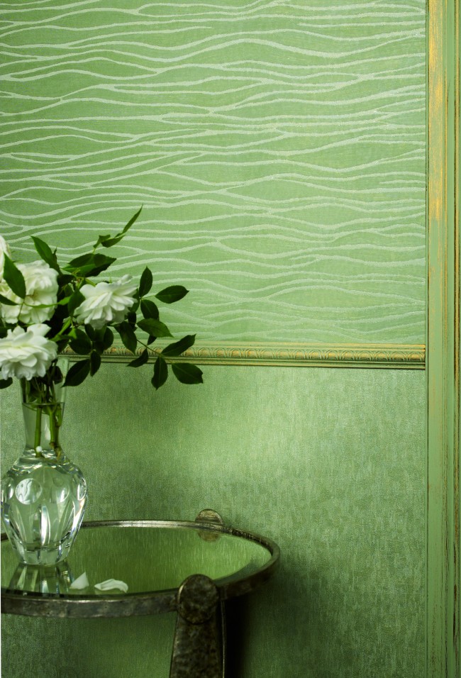 Zelená netkaná tapeta: úspěšná kombinace horizontálně (obložení stěn)