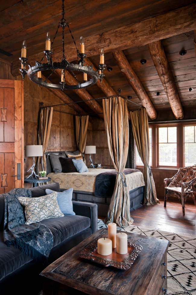 Легло с балдахин в дизайн на стая в селски стил
