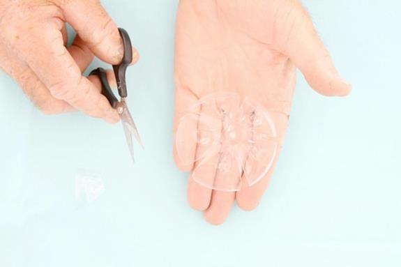 idées d'artisanat créatif fleurs de fond de bouteilles en plastique