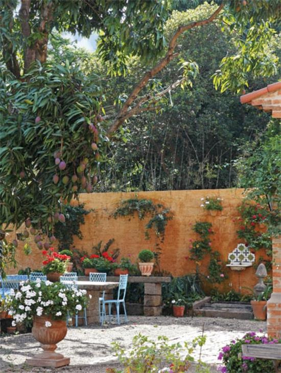 kreatywne pomysły na ogród ogrodnictwo i architektura krajobrazu meble ogrodowe stół kamienny