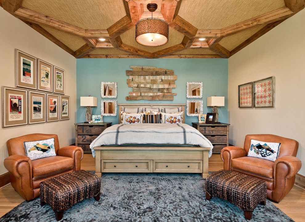 Dřevěné zásuvky dodají posteli luxus a eleganci