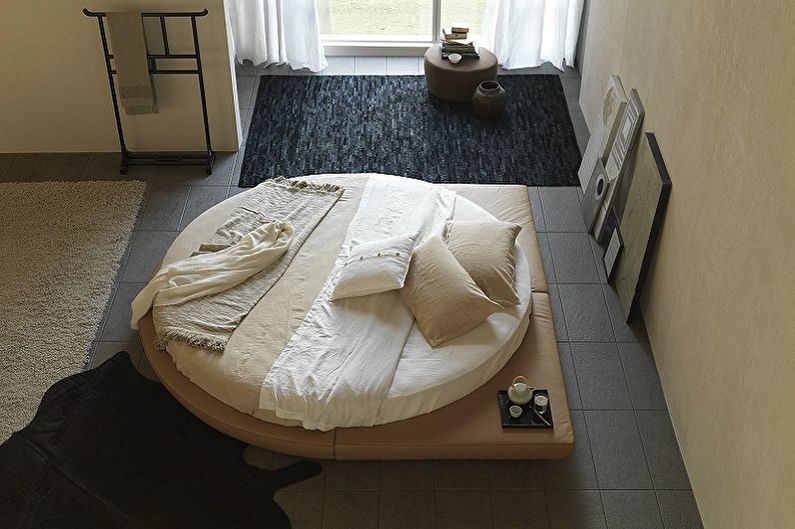 Typy kulatých postelí v ložnici - kulatý postel „minimalismus“