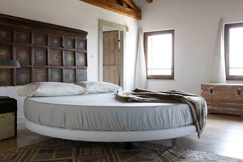 Typy kulatých postelí v ložnici - plovoucí postel