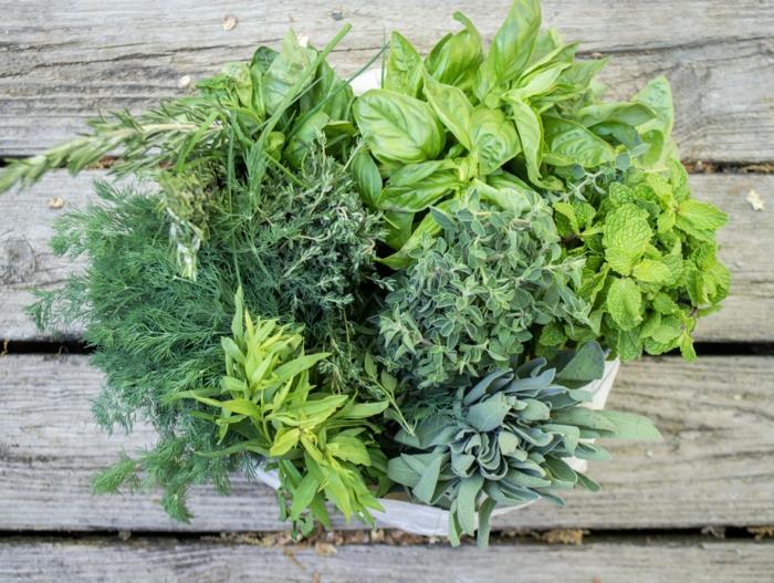 Faites vous-même de l'huile d'herbes