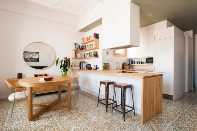 Der Kücheninnenraum von 13 Quadratmetern kann stilvoll und sehr gemütlich sein