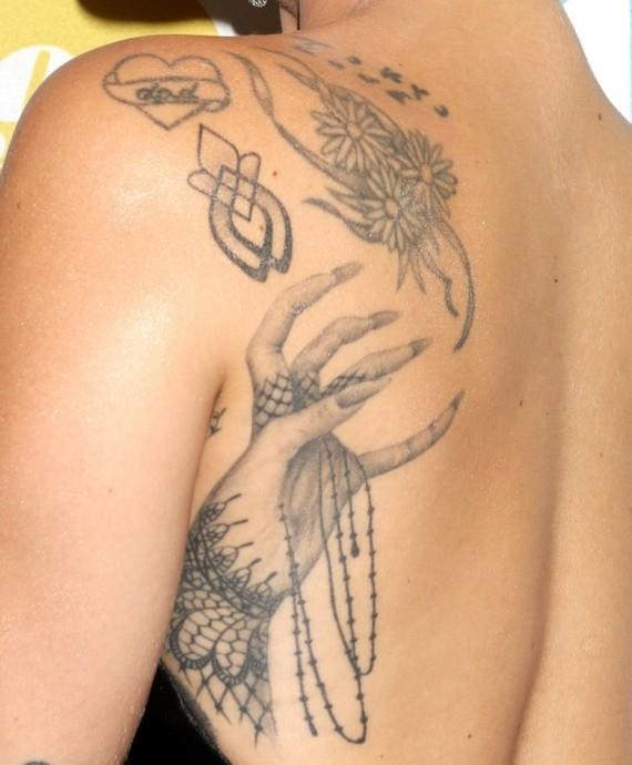 Lady Gaga tatuaże Monster Paw