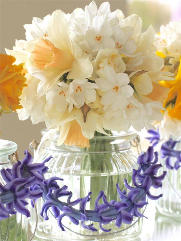 żyj zdrowa fitoterapia bukiet wazon białe kwiaty fioletowe