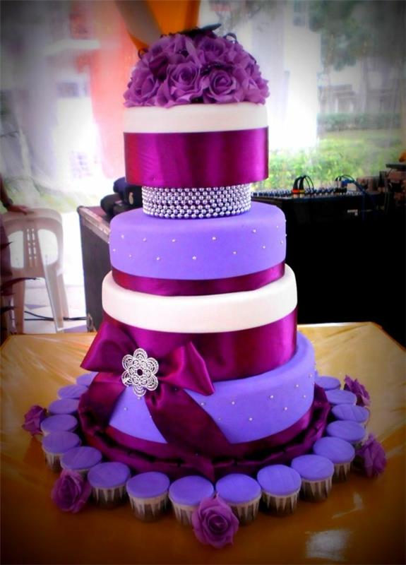 fioletowe pomysły na tort weselny połysk