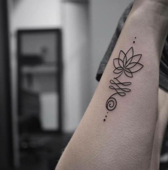 kwiat lotosu unalome tatuaż buddyjski tatuaż