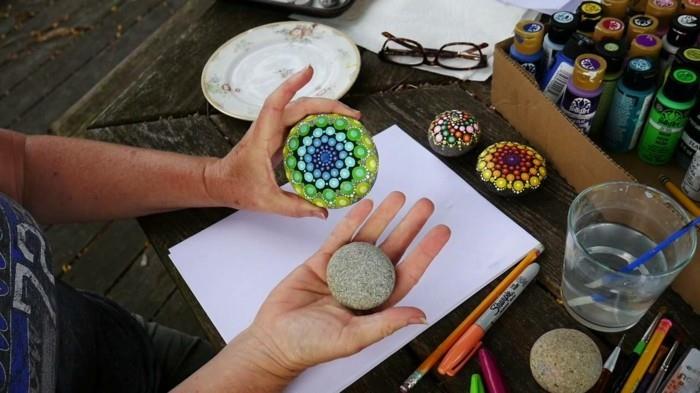 pomaluj kamienie wzorcowe manala majstrować z naturalnymi materiałami przed potem
