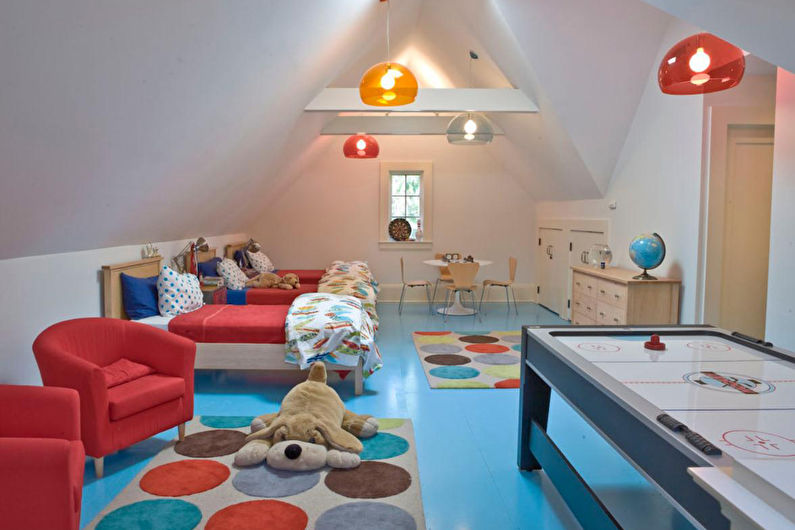 Návrh interiéru dětského pokoje v podkroví - fotografie