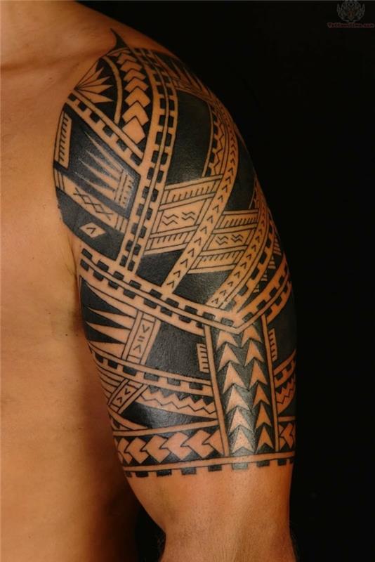 tatouages ​​maoris hommes tatouage bras