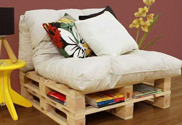 Meubles en bois massif fabriqués à partir de palettes bibliothèques de lit de jour
