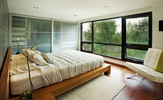 يتميز الأثاث في غرفة النوم على طراز فن الآرت نوفو بتصميم أكثر رشاقة.