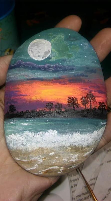 pomysł na malowanie kamieni panoramy morskiej z pełnią księżyca