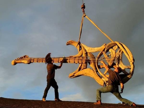 personnes avec guitare - art moderne pour l'environnement