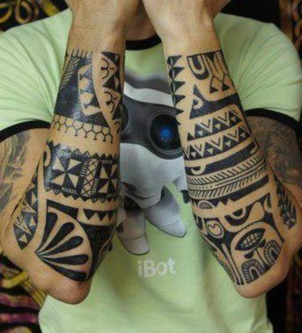 tatouage d'avant-bras moderne polynésien