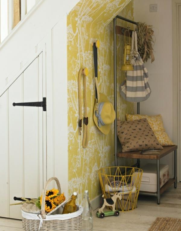 papier peint moderne papier peint jaune dans le couloir avec motif florlem