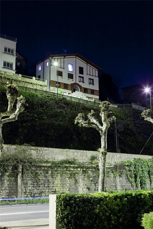 villa moderne en espagne design d'intérieur façade extérieure