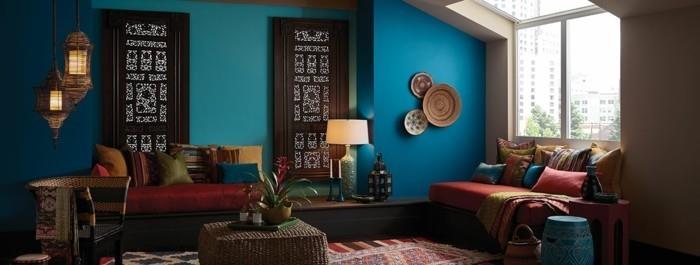 nowoczesny wystrój ścian w odcieniach niebieskiego salonu