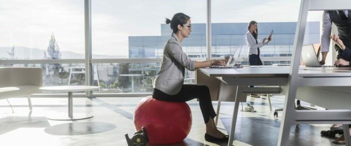 Ballon d'exercice de bureau moderne ergonomie du ballon de siège au bureau