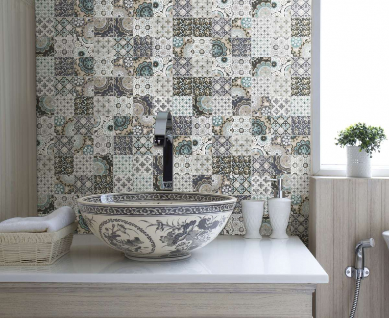 Мозайките могат да се използват за декориране не само на кухнята
