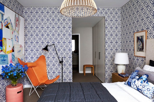 Незабравим ярък дизайнерски декор за спалня в модерен стил