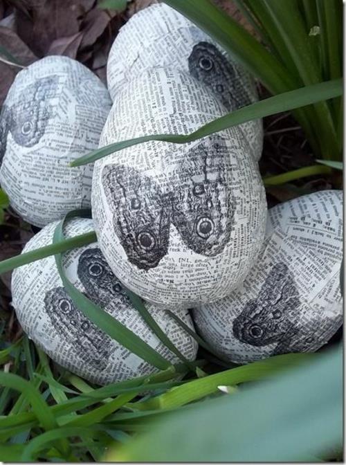oryginalna dekoracja wielkanocna jajka decoupage gazety