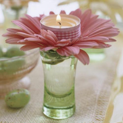 dekoracja wielkanocna latarnia gerbera różowa