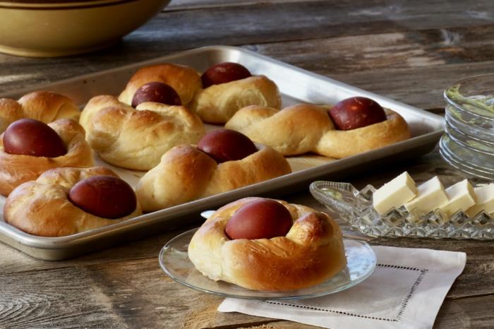 easterbrot faire des petites miches de pain individuelles